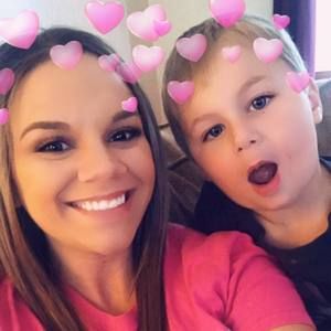 Meet your Posher, Alexis